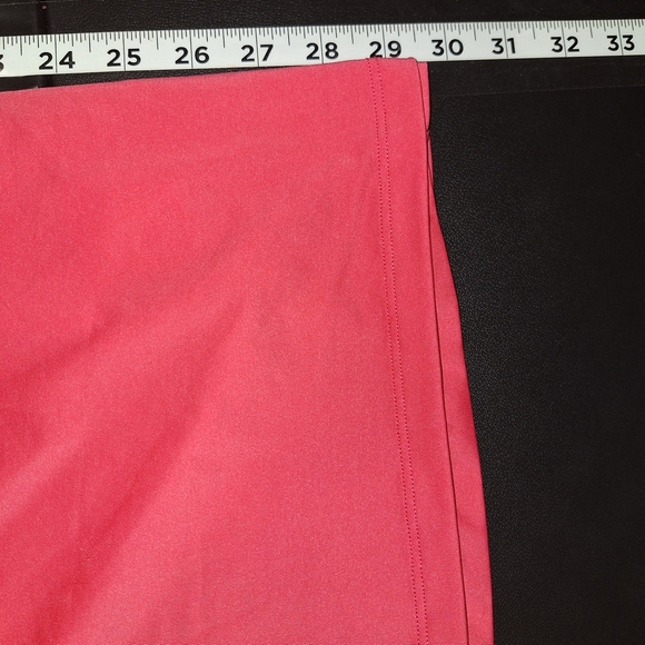 Nike Woman's V-Neck Shirt - Picture 8 of 8